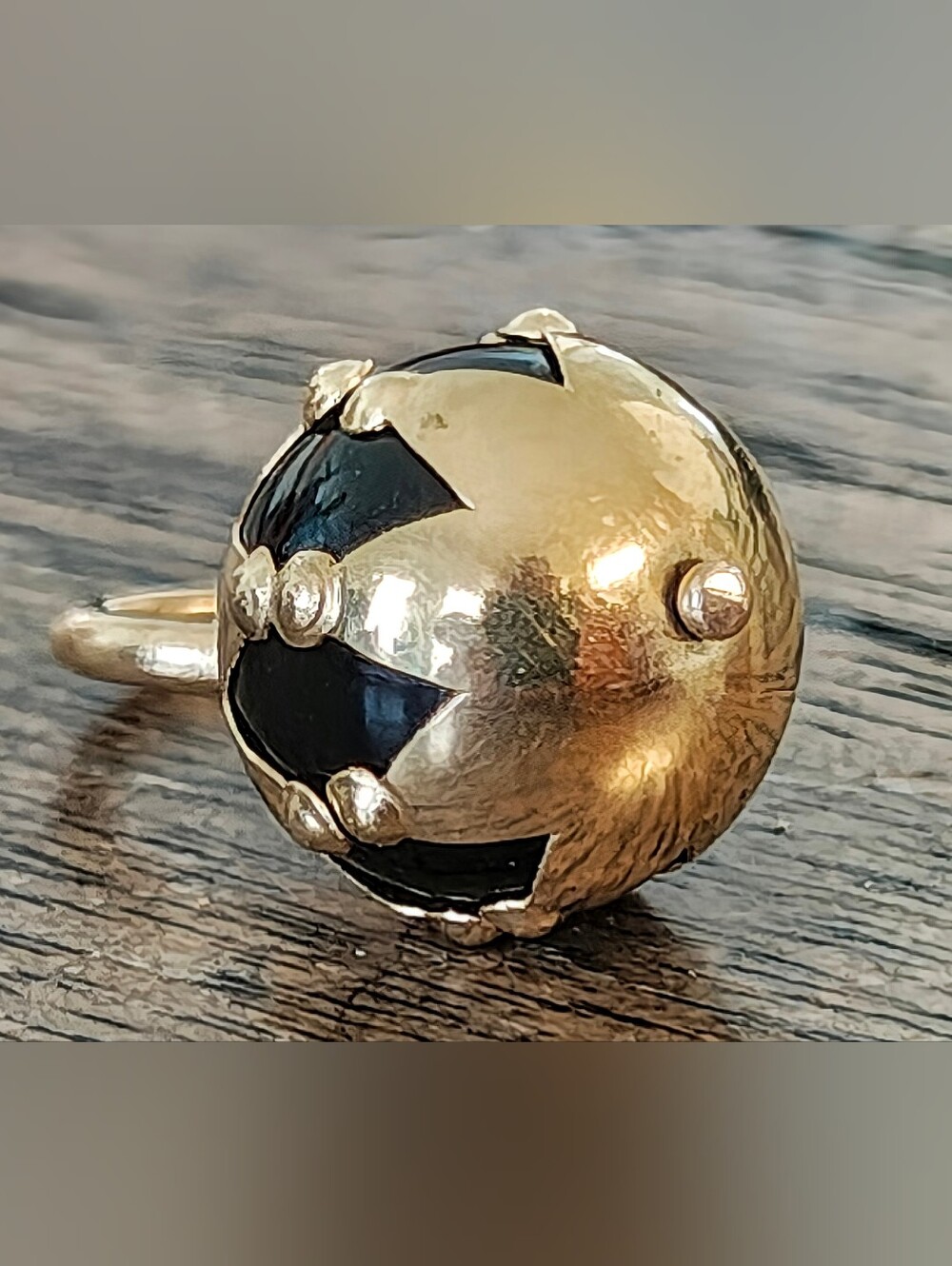 Vintage UNOAERRE 14K Yellow Gold Mina Ball Charm Pendant Italy Black Enamel 1.73
